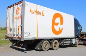 Schmitz utánfutó volvo teherautóhoz – burlog logistics solution