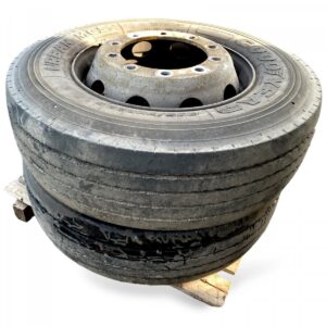Készlet 2 goodyear urbanmax mcd 305/70r22. 5 kerék volvohoz