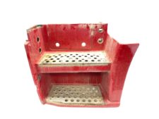 Bal oldali lépcsőlap szerelvény Mercedes különböző modellekhez (Kódok: 9436660401, 9416663728, A9416663728, 9416663528, A9416663528, A9436660401, 9436664201, A9436664201)