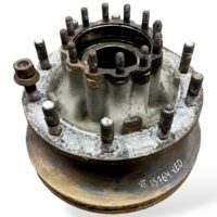 Féktárcsás kerékagy bal hajtótengely Volvo VP 15184 VEO
