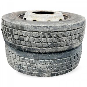 Set 2 kerék scania 225×75, 275/70r22. 5
