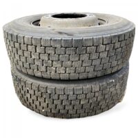 Készlet 2 kerék Volvo 305/70R22.5 225×825/32