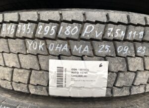 Volvo yokohama kerék 295/80 r22. 5, gyártva 2023. 09. 25