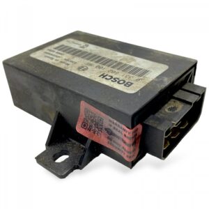 Bosch 0 331 802 100 relé volvo gépekhez