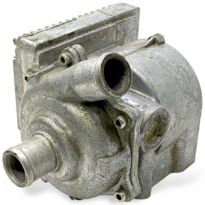 Hűtőfolyadék keringető szivattyú volvo – kódok: 22590811, 85013358, 85019358, 22348626, 21959074, 22861118