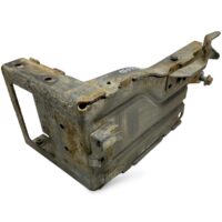 Bal alsó lépcsőlap tartó Mercedes A9606601130 (9606601130)