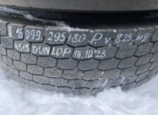 DUNLOP kerék 295/80R22.5, 18.10.23, Volvo
