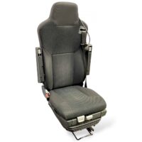 Volvo vezetőülés, 70358290-22, fekete, beépített biztonsági övvel