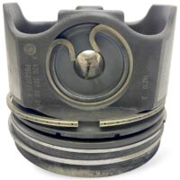 Dugattyú Mercedes A4700300617 / 4700300617 / A4700370801 / 4700370801