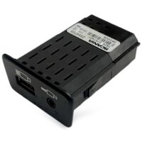 USB és AUX csatlakozós panel Scania 2554705