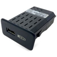 USB csatlakozós panel Scania 2554704-16