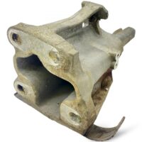 Jobb első fülketartó Scania (alkatrészkódok: 1762856, 2405511, 1900182, 1514499, 1871320, 1731302, 1728149, 1534767)