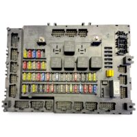 Biztosítéktábla Mercedes A0014466158 A0014463658 A0014463158