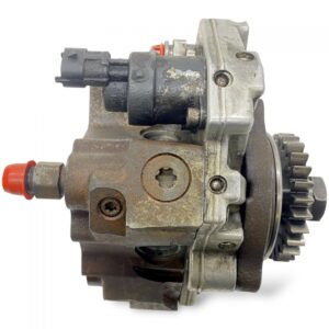 Iveco befecskendező szivattyú 4897040 / 4898921 / 5801382396