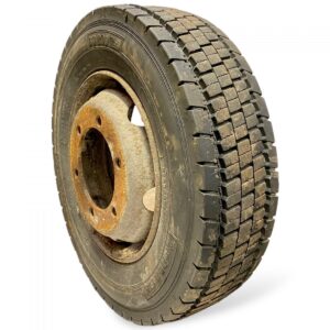 Mercedes kerék 215/75r17. 5 12pr