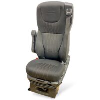 DAF 2104652 Fekete vezetőülés narancssárga varrással