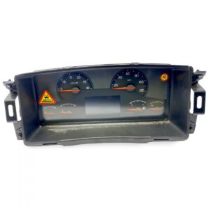Volvo kamion műszerfal óra – modellek: 70392912, 70393853, 70395665, 70398547, 70398585, 22170119, 22205475, 22672539, 70378703