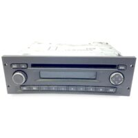 Scania rádió CD-vel és multifunkciós vezérléssel