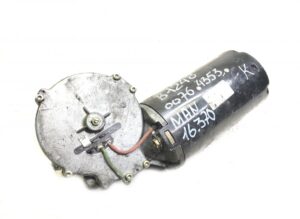 Man 16. 370 b-12418 0076. 4353 szélvédő törlőmotor