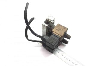 Volvo 3098453 481865c2f-17 solenoid szelep