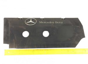 Oldalsó motorburkolat mercedes-benz a9040740647