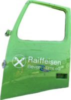 Bal zöld ajtó Volvo Raiffeisen Bever-Ems eG logóval