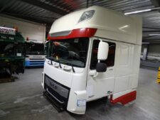 Teljes fülke DAF XF 530 teherautóhoz, 2018