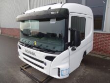 Teljes kabin Scania SC P CP 19 teherautóhoz, fehér