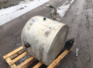 Volvo teherautó üzemanyagtartály 21516442 – használt
