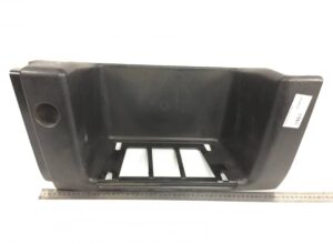 Műanyag bal oldali kis fellépőlap volvo 8141003-12
