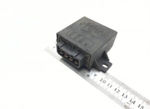 Bosch 0335320013 ablaktörlő motor relé mercedeshez