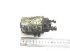 Volvo 1577376 1088170 használt feszültségrelé
