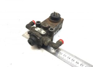 Szelepszolenoid scania 1335961 / 500005186 / 5010135774 / 98465149 / 1934980 / 8133302 / 1505432 / n2509990040 / 3127660 / a6644297082 / 6644297082-15