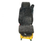 Mercedes vezetőülés, absztrakt mintával, kód 82623016083