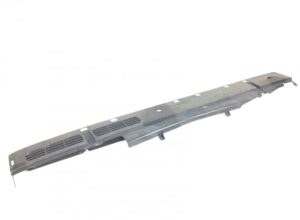 Műanyag középső szélvédőfedél volvo 20379617/3981869