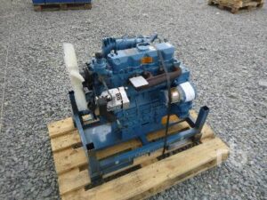 Kubota v2203 16 motor, használt, fa raklapon