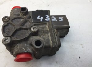 Abs szelep jobb első renault-hoz – kód 4325