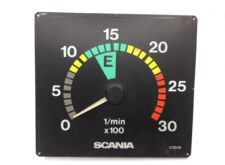 Fordulatszámmérő Scania VDO 0-3000 RPM