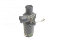 Hűtőfolyadék keringető szivattyú Volvo 301369227