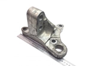 Hátsó jobb motorfelfogató renault – 20753358 / 21176297