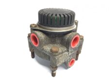 Volvo Releu szelep – Kompatibilis kódok: 3173150, 85003978, 1082666, 3173824, 42125234, 41031426, 1340470, 1505410, 1238474, 1238501, 1342511, 1313871, 1305026, 1340470R, 1519331, 1197892, 350000, 350