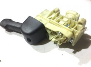 Kézifék szelep scania – alkatrészek kódok: 1882115, 1774972, 1548210, 1524320