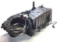 Fűtő/hűtő radiátorkészlet Mercedes kabinhoz, burkolattal – OEM kódok: 0068306061, 0028302060, 9408300160, A0068306061, A0028302060, A9408300160