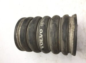 Rugalmas intercooler cső volvo 1676491