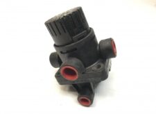 Releu szelep MAN 8152116 6074 / 81521166074 / 8152116 9074 / 81521169074 / 8152116 9075 / 81521169075 / A0044296344 / 81521166075 / 8152116 6075 / A0044298044 / 0044296344 / 0044298044