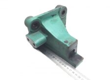 Jobb első motor tartó Volvo 20702467 5010615936