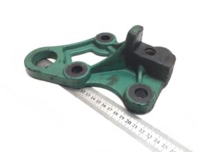 Hátsó jobb motor tartó volvo – kód 20702470 / 5010615934