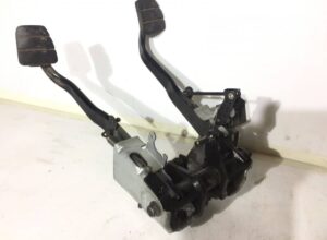 Kuplung- és fékpedál panellel scania 1428690, 1428665, 1726423, 1428667, 1483865, 2388629, 1435680, 1731241, 1548492