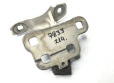 Alsó bal ajtópánt Volvo 7833 214