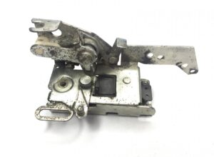Jobb ajtózár volvo 20588326 21261275 21505894 3175724 24427401 20922539